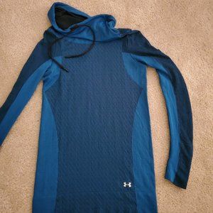 Under Armour Cowl neck Womens sz xs